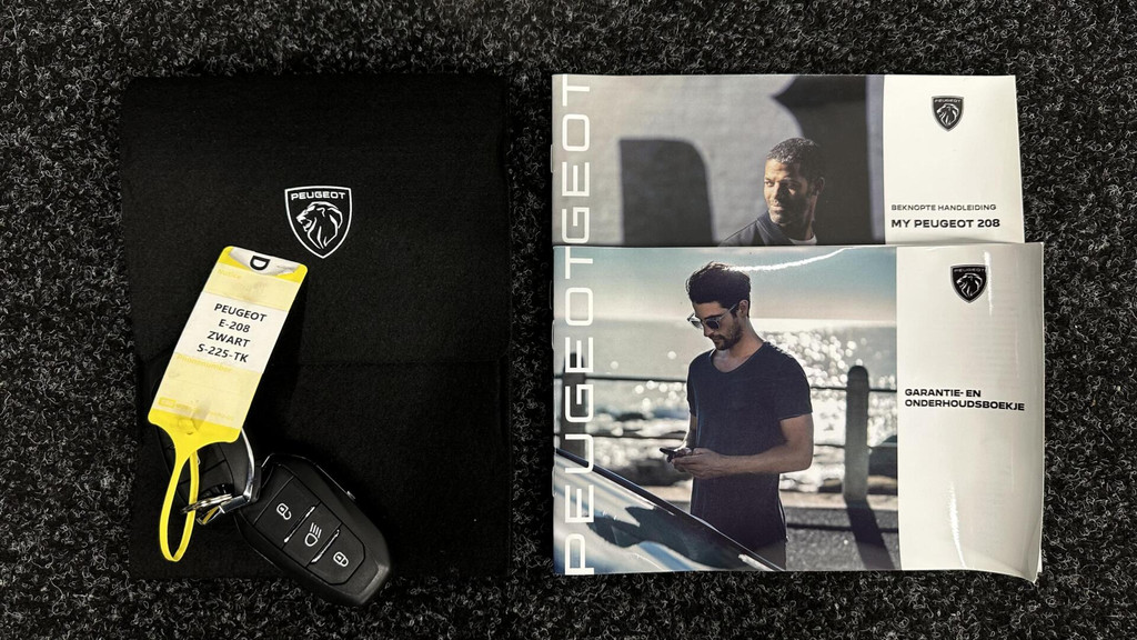 Peugeot e-208 (S225TK) met abonnement