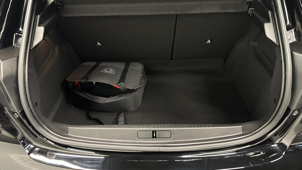 Peugeot e-208 (S225TK) met abonnement