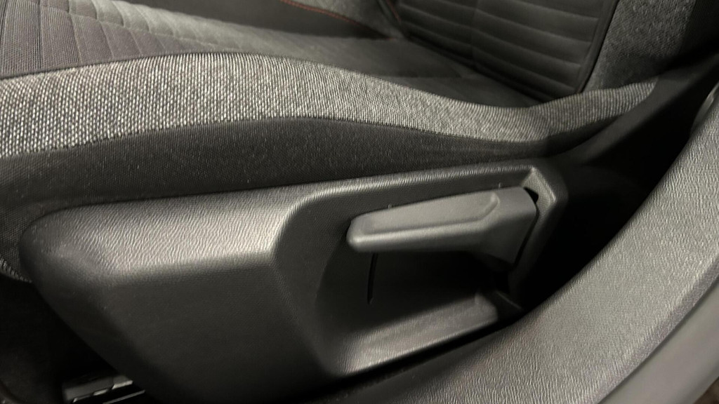 Peugeot e-208 (R214DZ) met abonnement