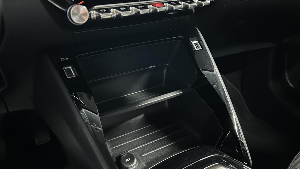 Peugeot e-208 (R214DZ) met abonnement