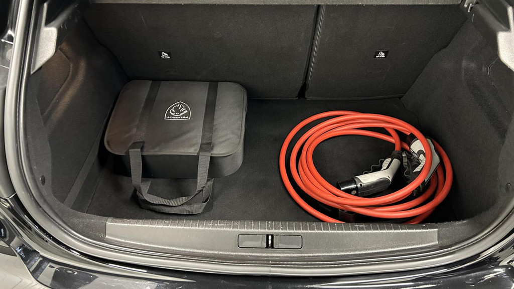 Peugeot e-208 (R214DZ) met abonnement