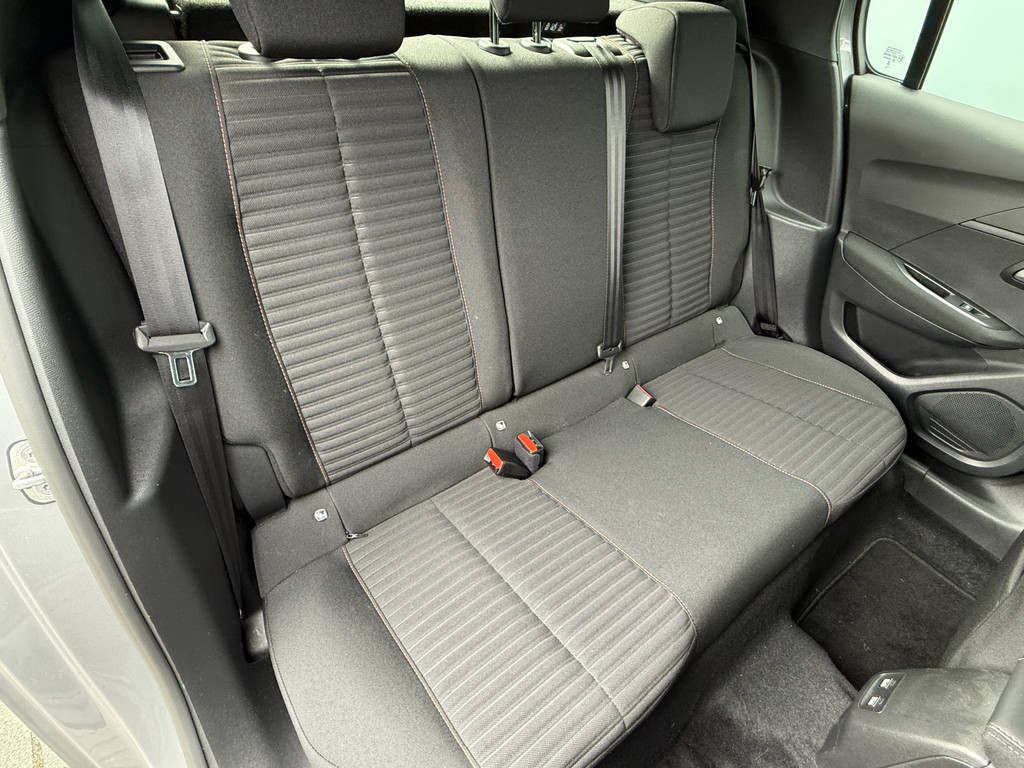 Peugeot e-208 (T477GX) met abonnement