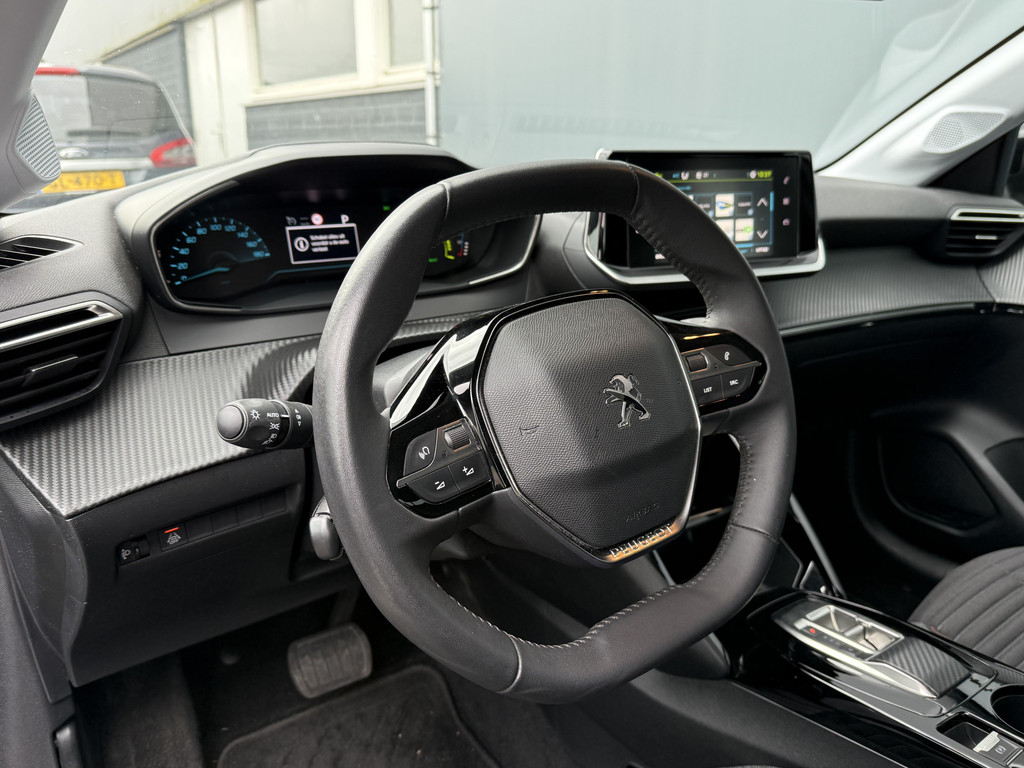 Peugeot e-208 (T477GX) met abonnement