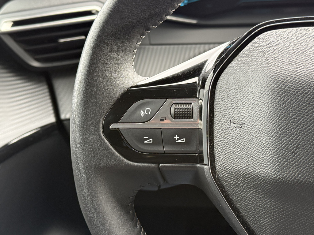 Peugeot e-208 (T477GX) met abonnement