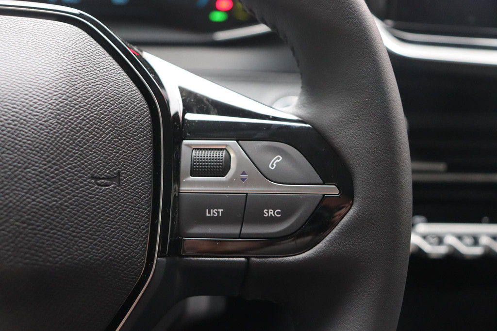 Peugeot e-208 (KBK15P) met abonnement