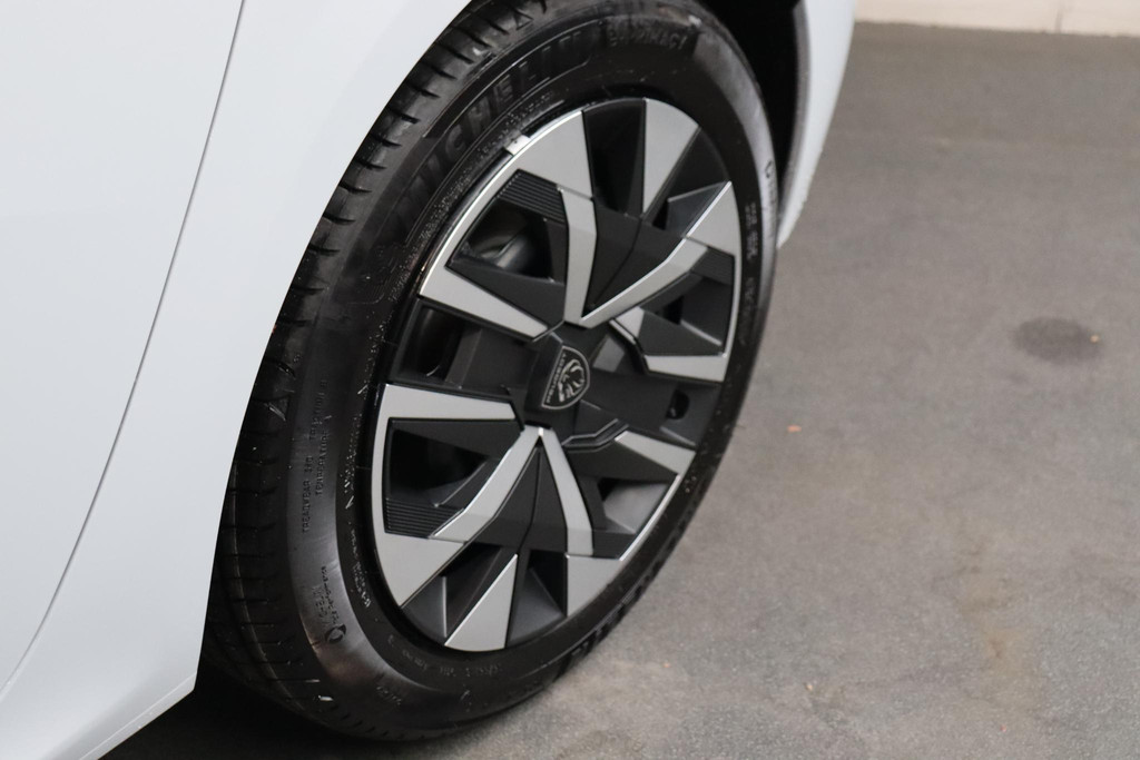 Peugeot e-208 (KBK15P) met abonnement