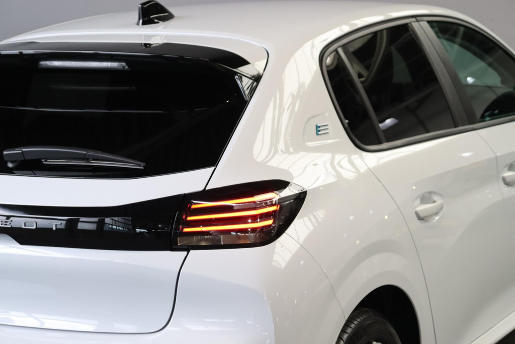 Peugeot e-208 (KBK15P) met abonnement
