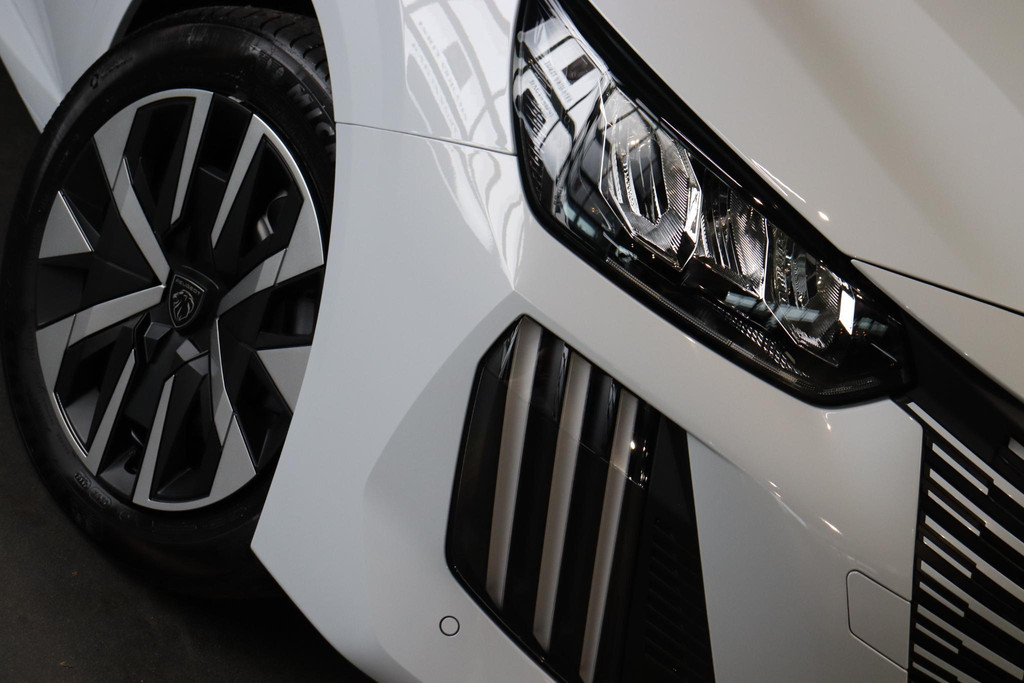 Peugeot e-208 (KBK15P) met abonnement