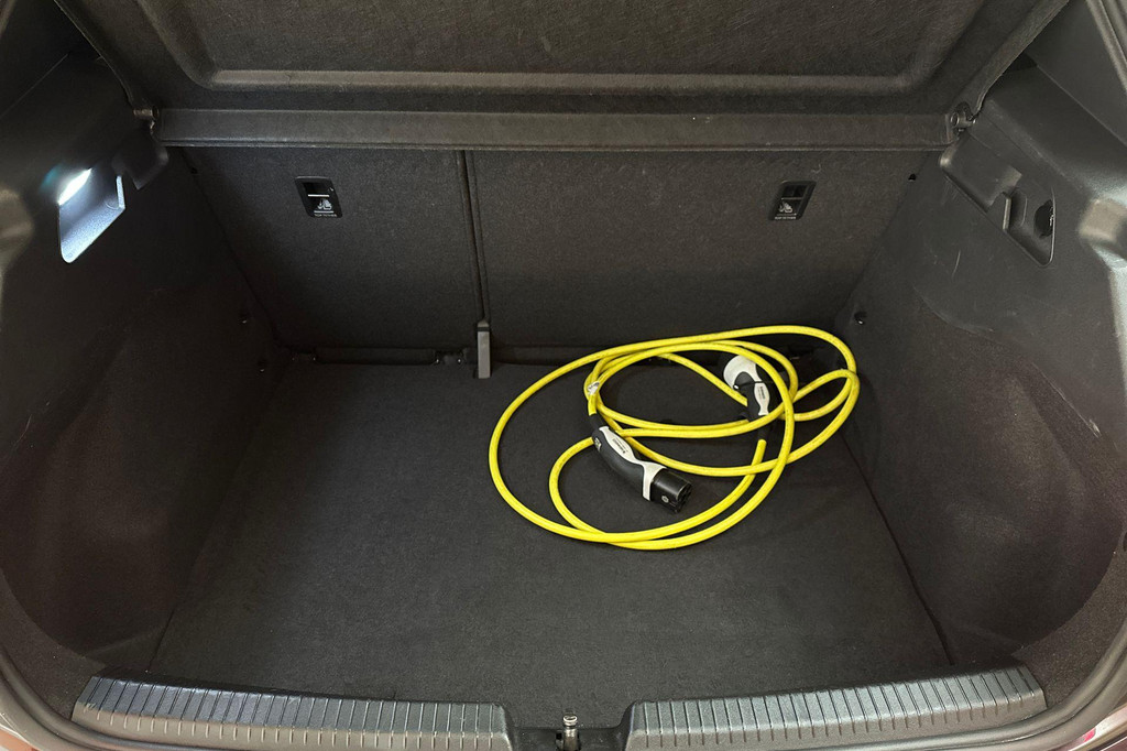 CUPRA Born (T503PZ) met abonnement