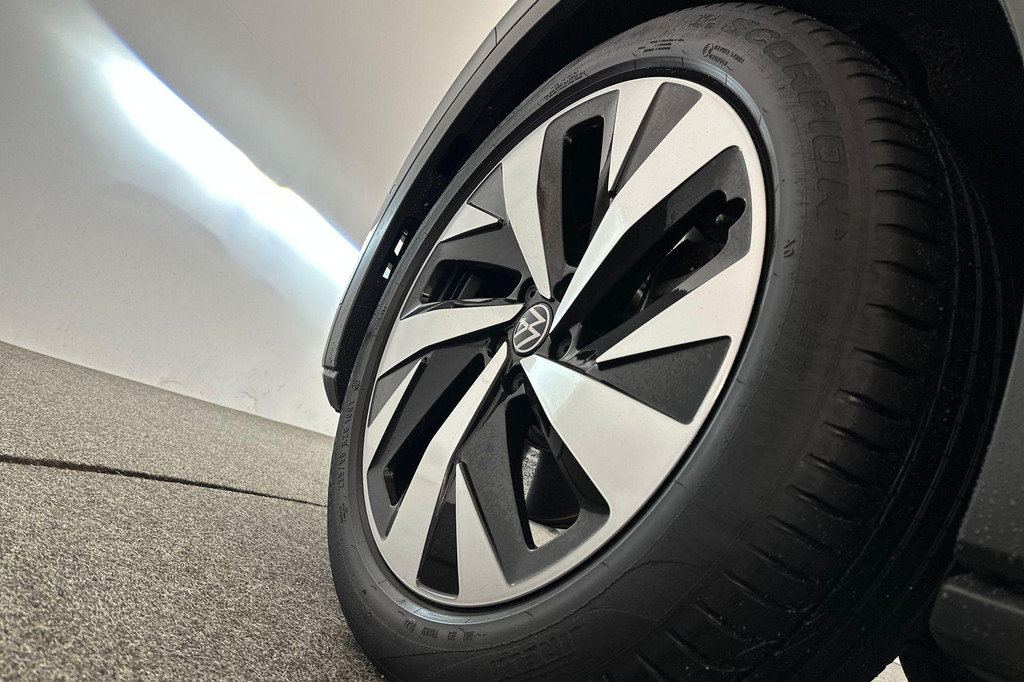 Volkswagen ID.4 (X842NG) met abonnement