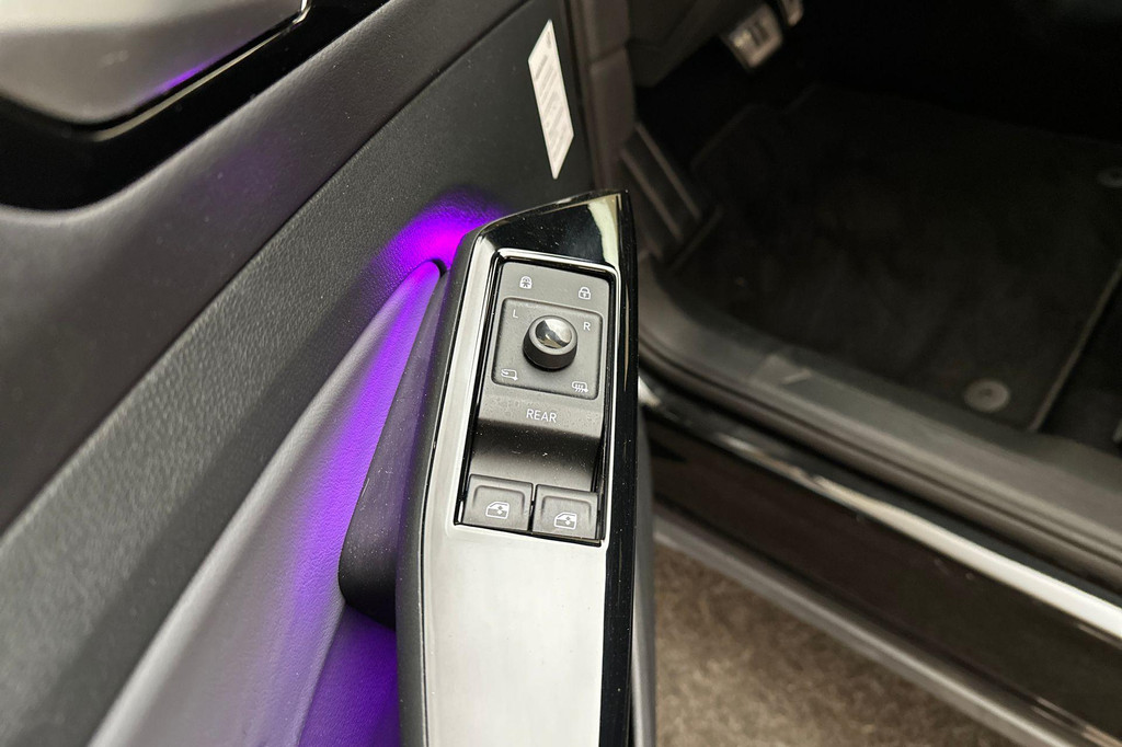 Volkswagen ID.4 (X842NG) met abonnement