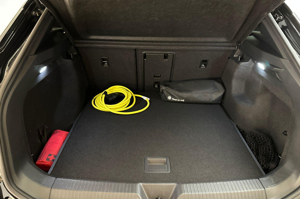 Volkswagen ID.4 (X842NG) met abonnement