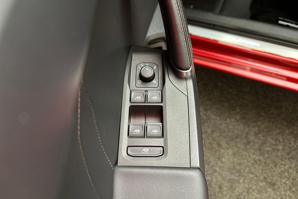 CUPRA Leon Sportstourer (KDP41G) met abonnement