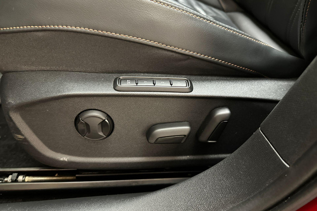 CUPRA Leon Sportstourer (KDP41G) met abonnement