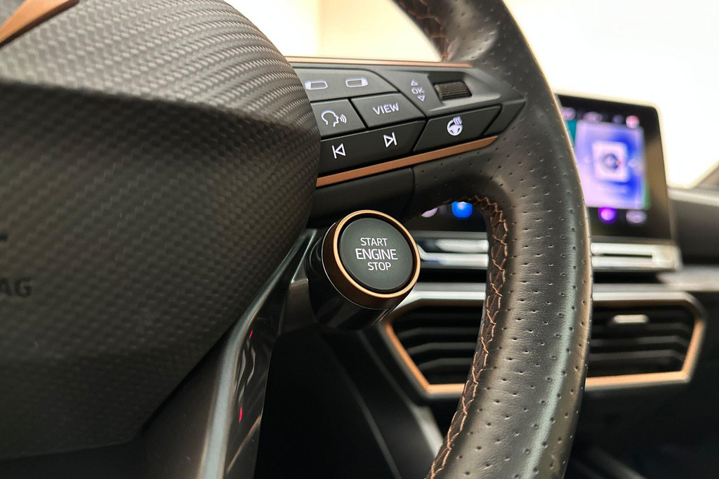 CUPRA Leon Sportstourer (KDP41G) met abonnement