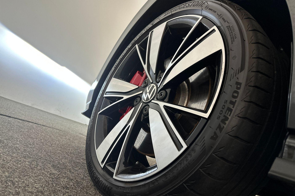 Volkswagen Golf GTE (KBV97B) met abonnement