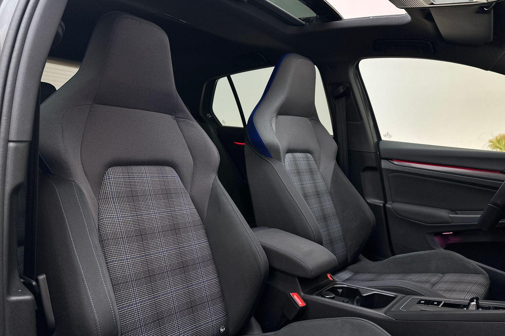 Volkswagen Golf GTE (KBV97B) met abonnement