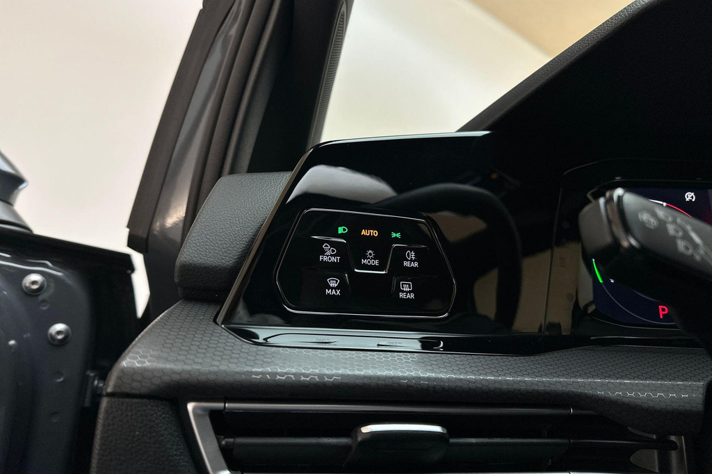 Volkswagen Golf GTE (KBV97B) met abonnement