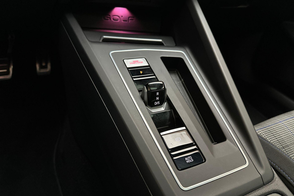 Volkswagen Golf GTE (KBV97B) met abonnement