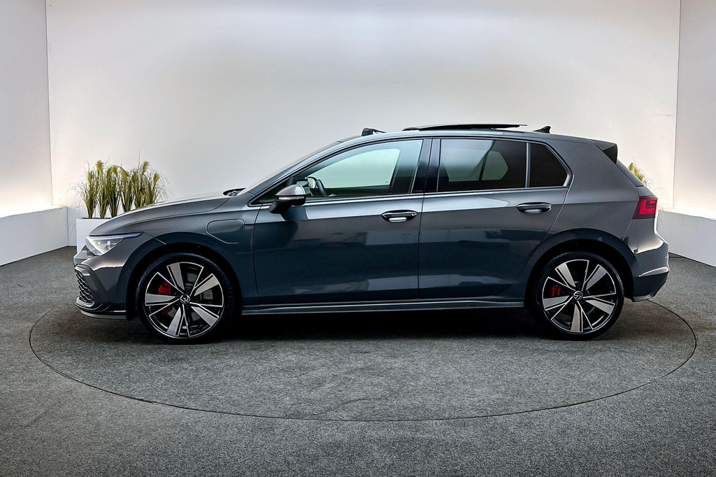 Volkswagen Golf GTE (KBV97B) met abonnement