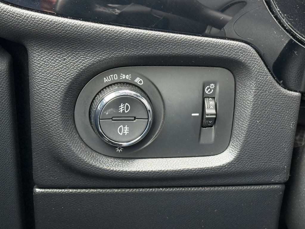 Opel Corsa (L760KV) met abonnement