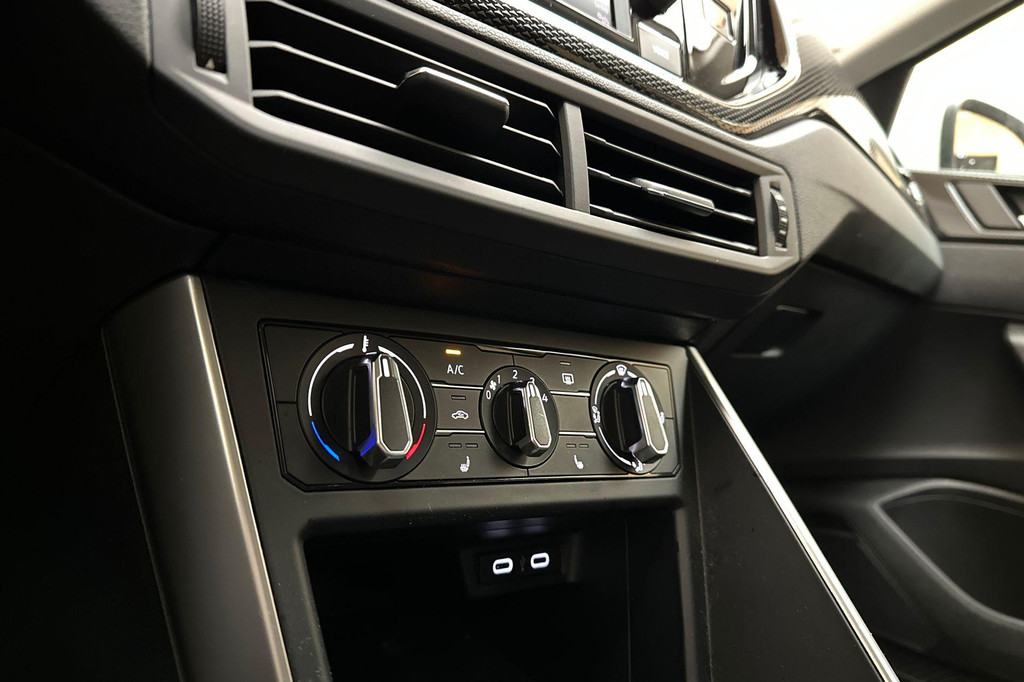 Volkswagen Taigo (T431BZ) met abonnement