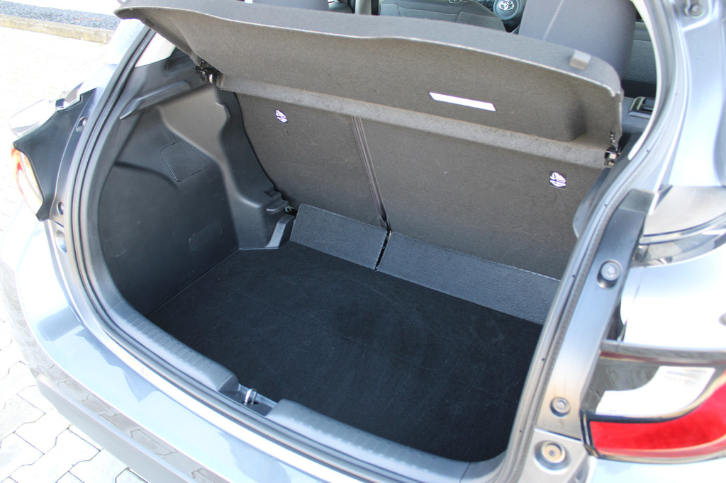 Toyota Yaris (T108VF) met abonnement