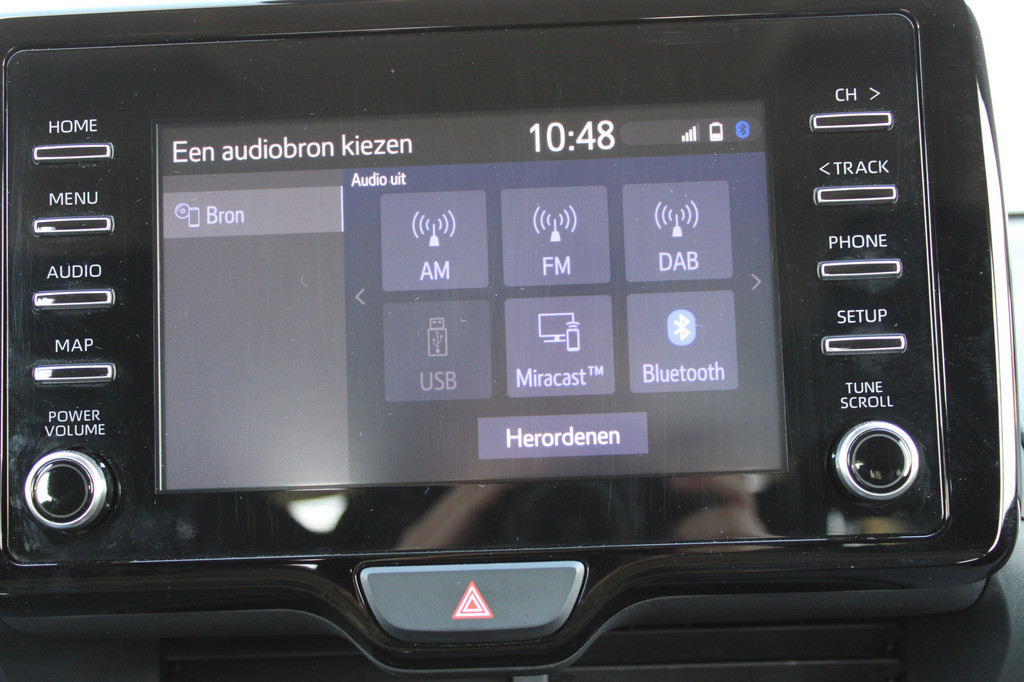 Toyota Yaris (T108VF) met abonnement