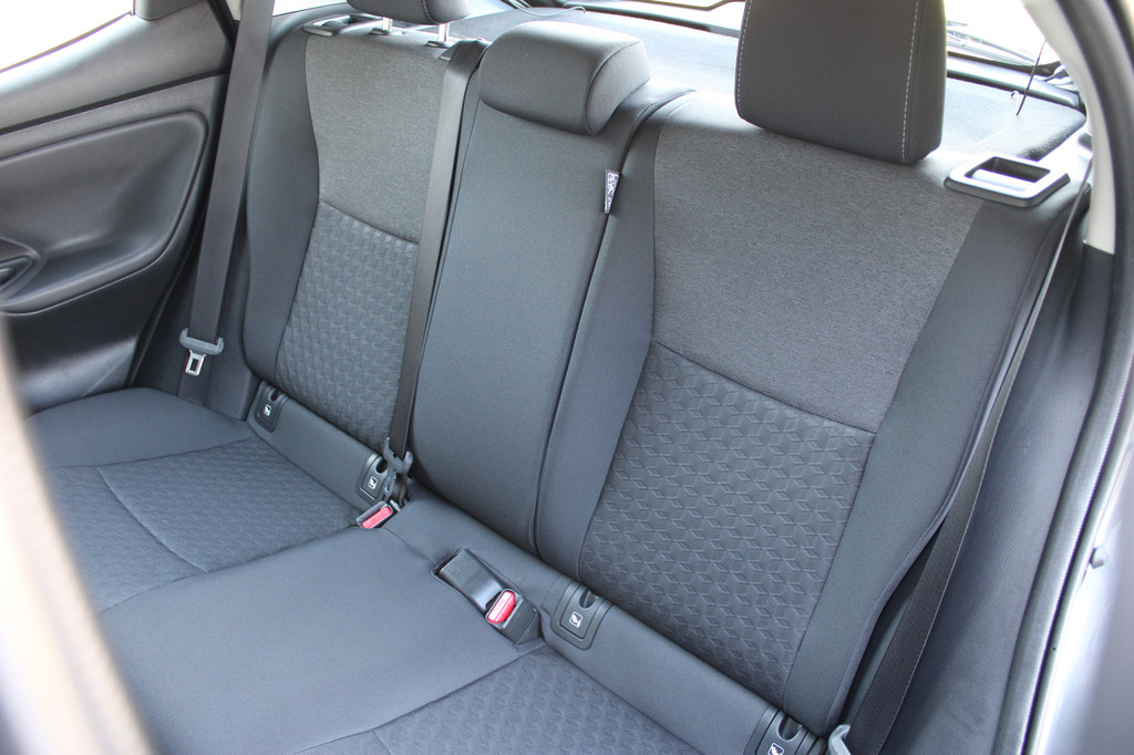 Toyota Yaris (T108VF) met abonnement