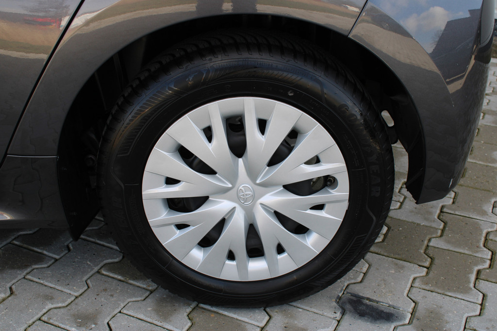 Toyota Yaris (T108VF) met abonnement