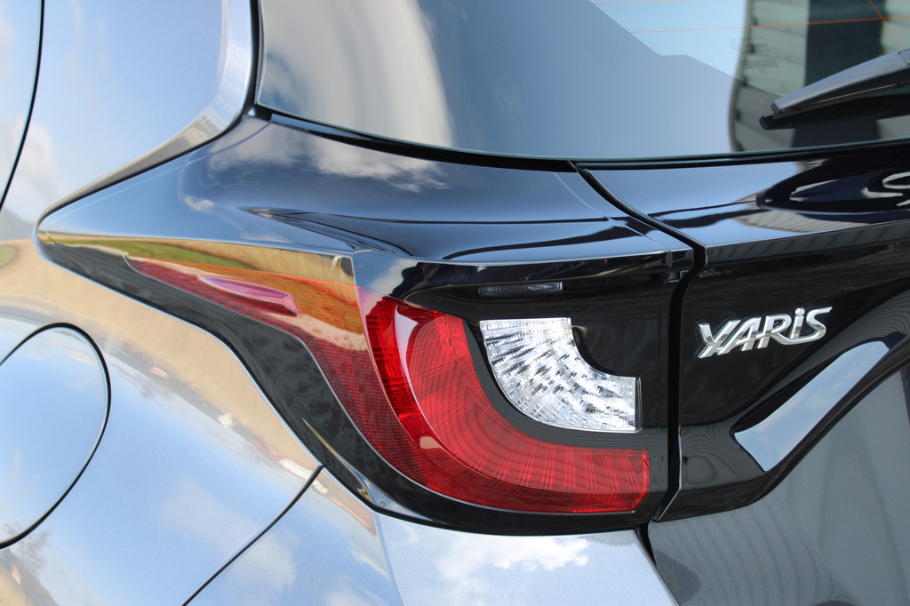 Toyota Yaris (T108VF) met abonnement