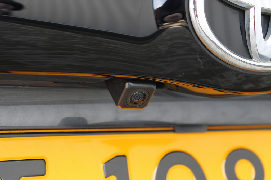 Toyota Yaris (T108VF) met abonnement