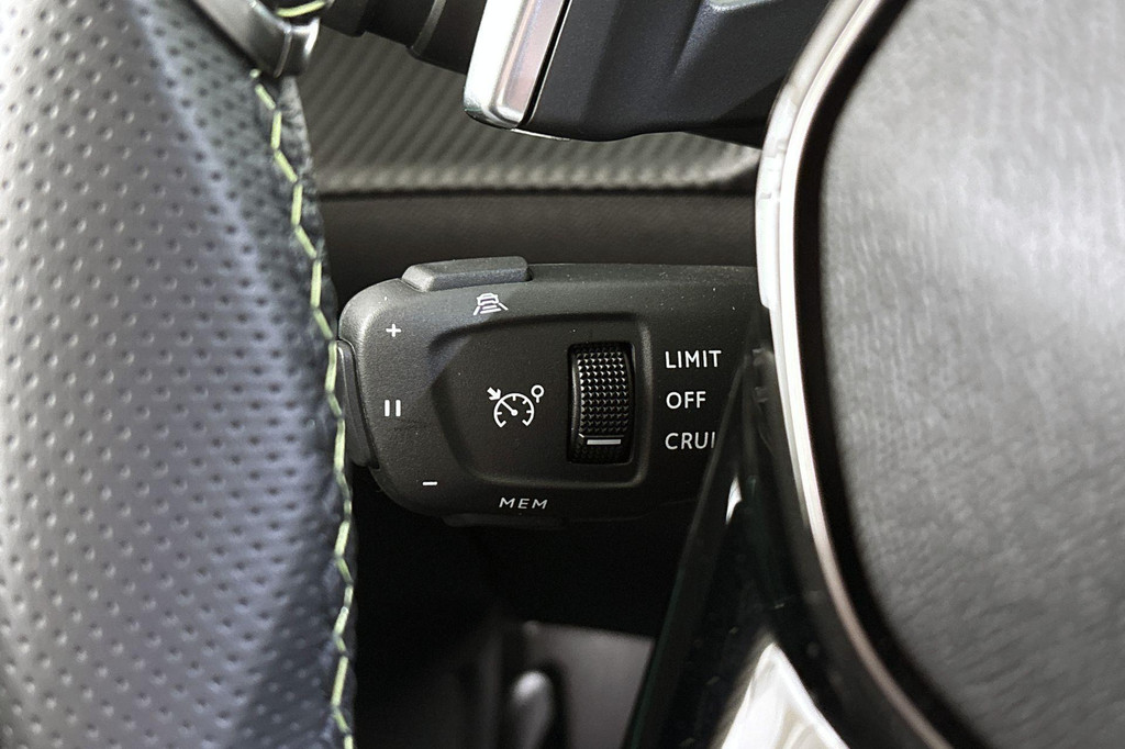 Peugeot 208 (HNB29J) met abonnement