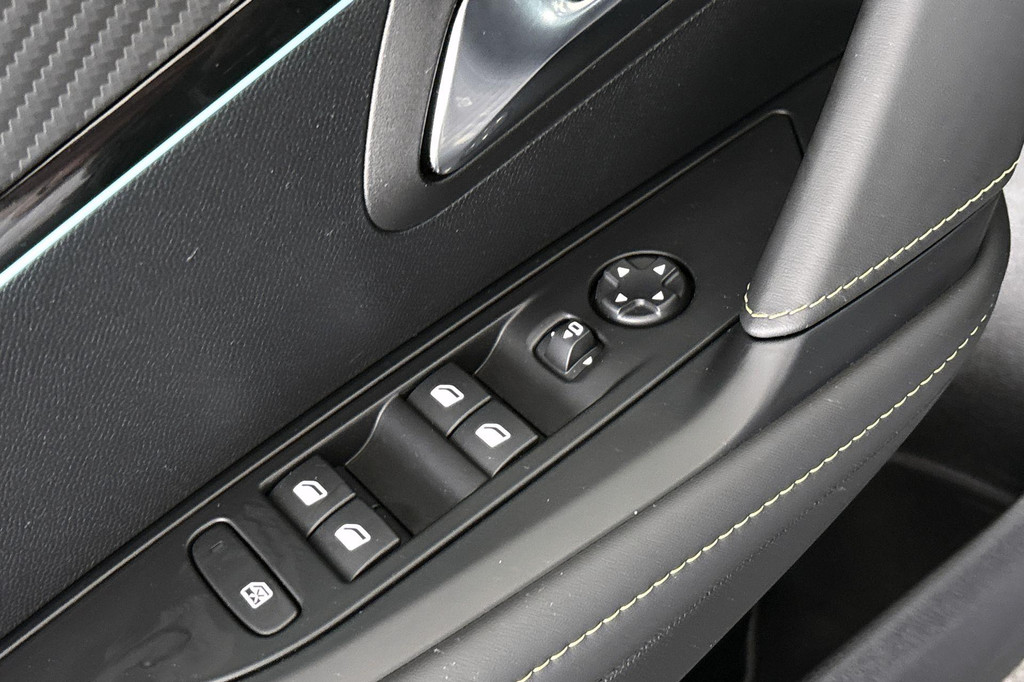 Peugeot 208 (HNB29J) met abonnement