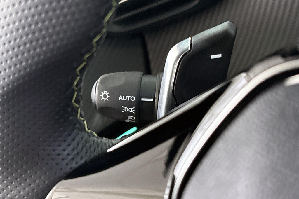 Peugeot 208 (HNB29J) met abonnement