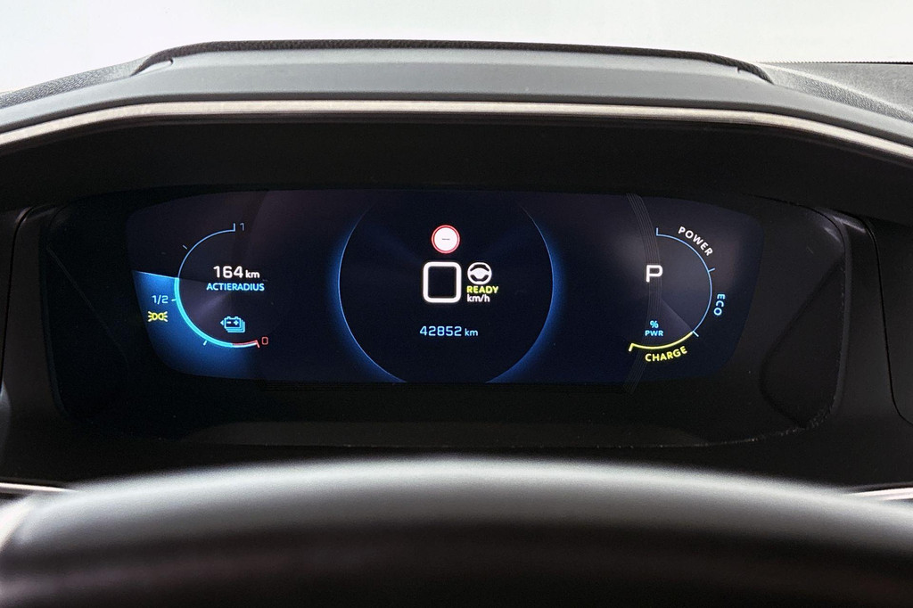 Peugeot e-208 (P176KP) met abonnement