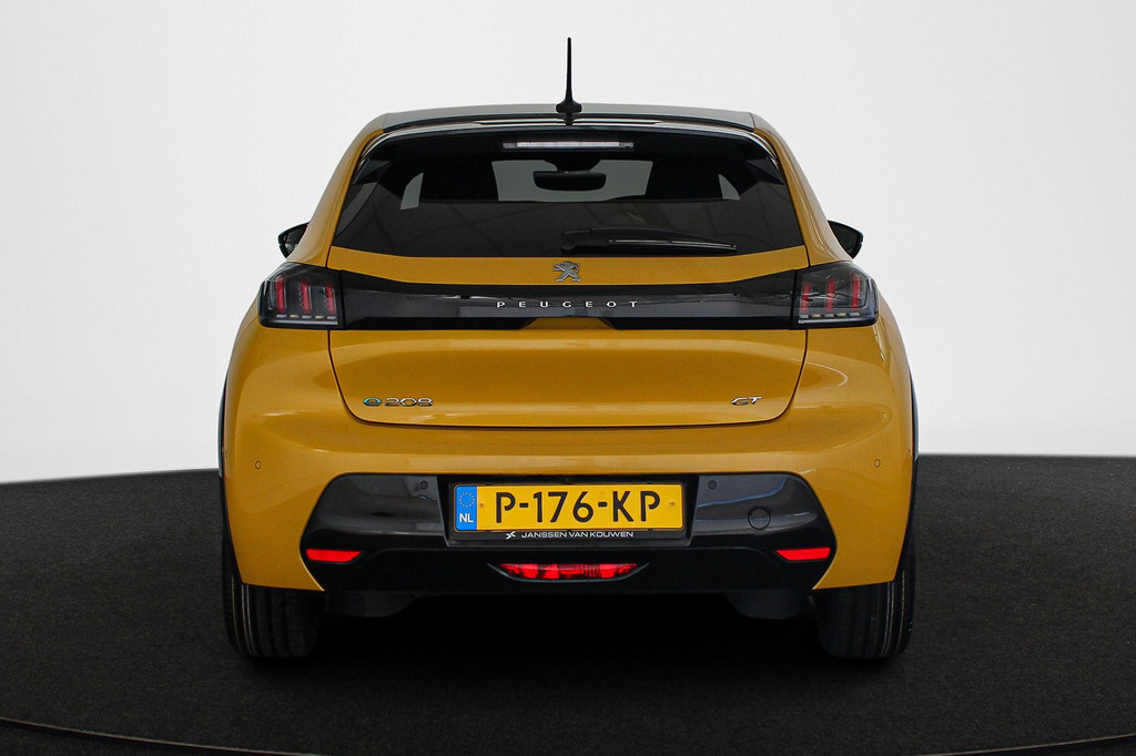 Peugeot e-208 (P176KP) met abonnement