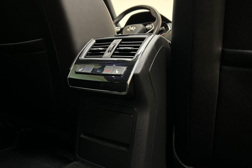 ŠKODA Superb (KDH18F) met abonnement