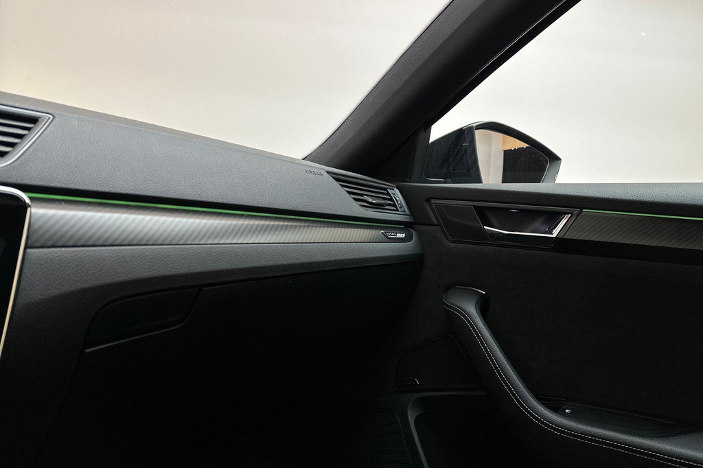 ŠKODA Superb (KDH18F) met abonnement