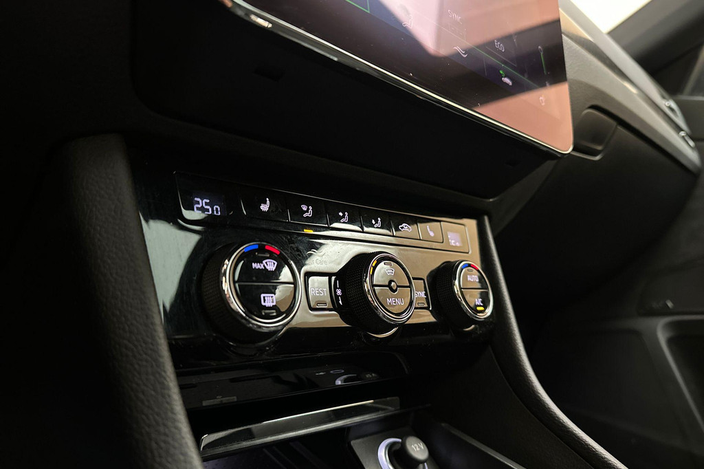 ŠKODA Superb (KDH18F) met abonnement