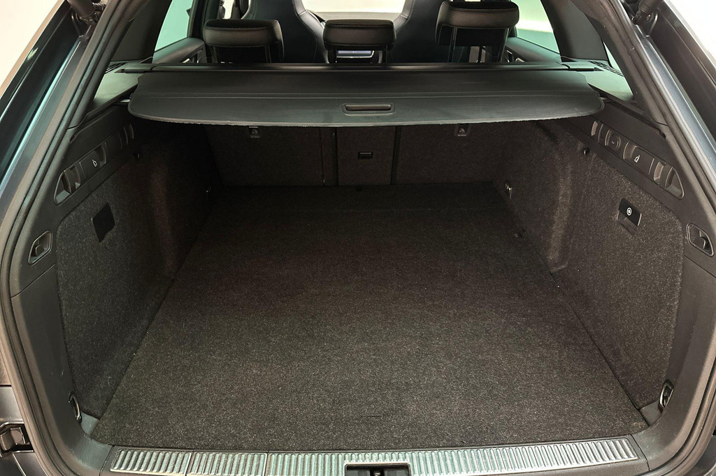 ŠKODA Superb (KDH18F) met abonnement