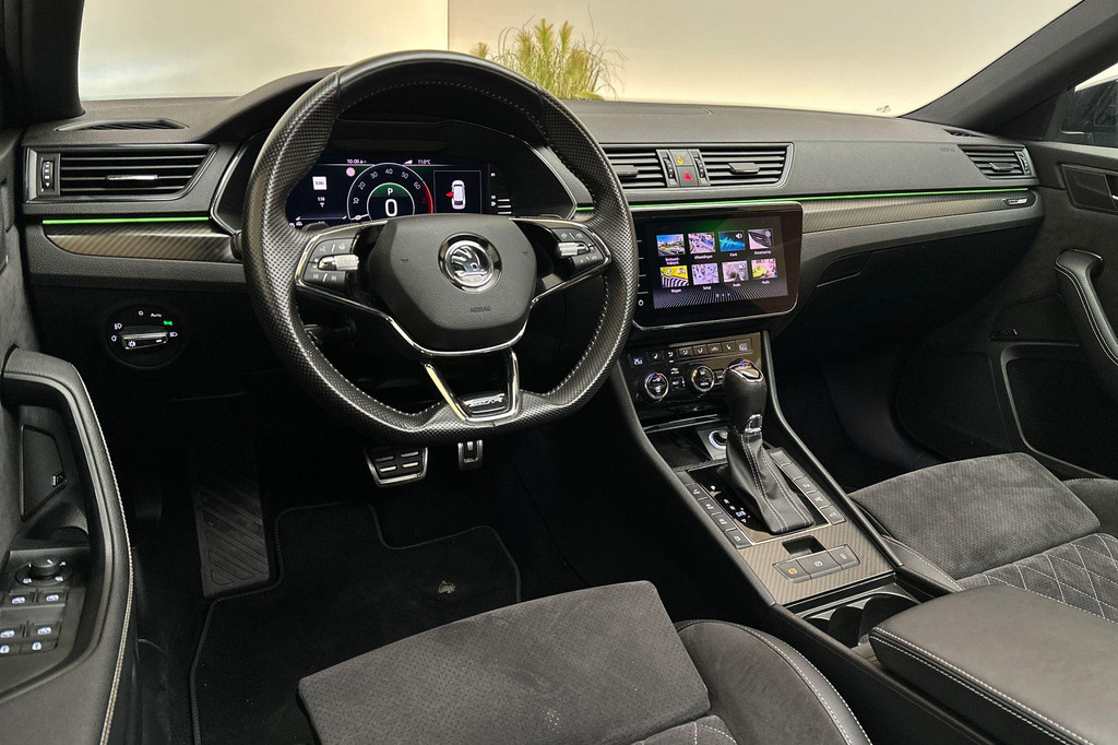 ŠKODA Superb (KDH18F) met abonnement