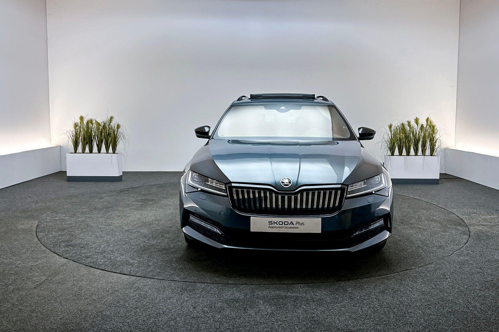 ŠKODA Superb (KDH18F) met abonnement