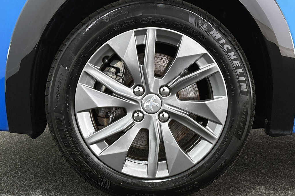Peugeot e-208 (J529RN) met abonnement
