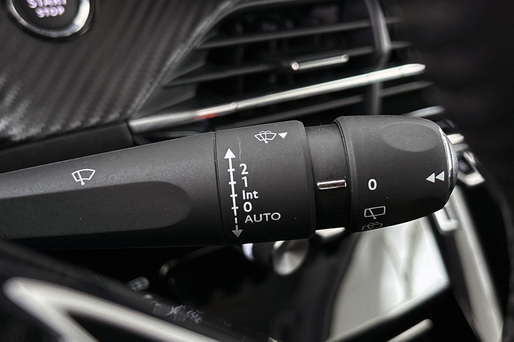 Peugeot e-208 (J529RN) met abonnement