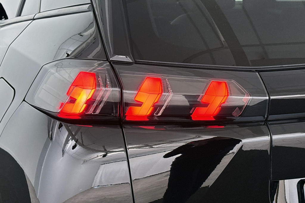 Peugeot e-2008 (K124XN) met abonnement