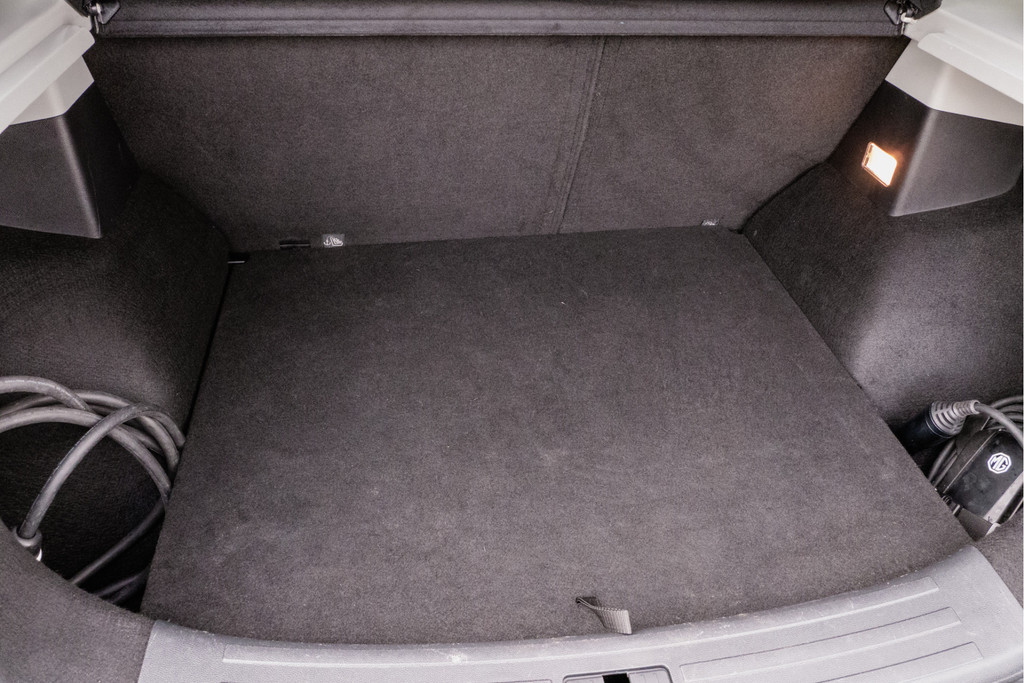 MG ZS-EV (K960XV) met abonnement