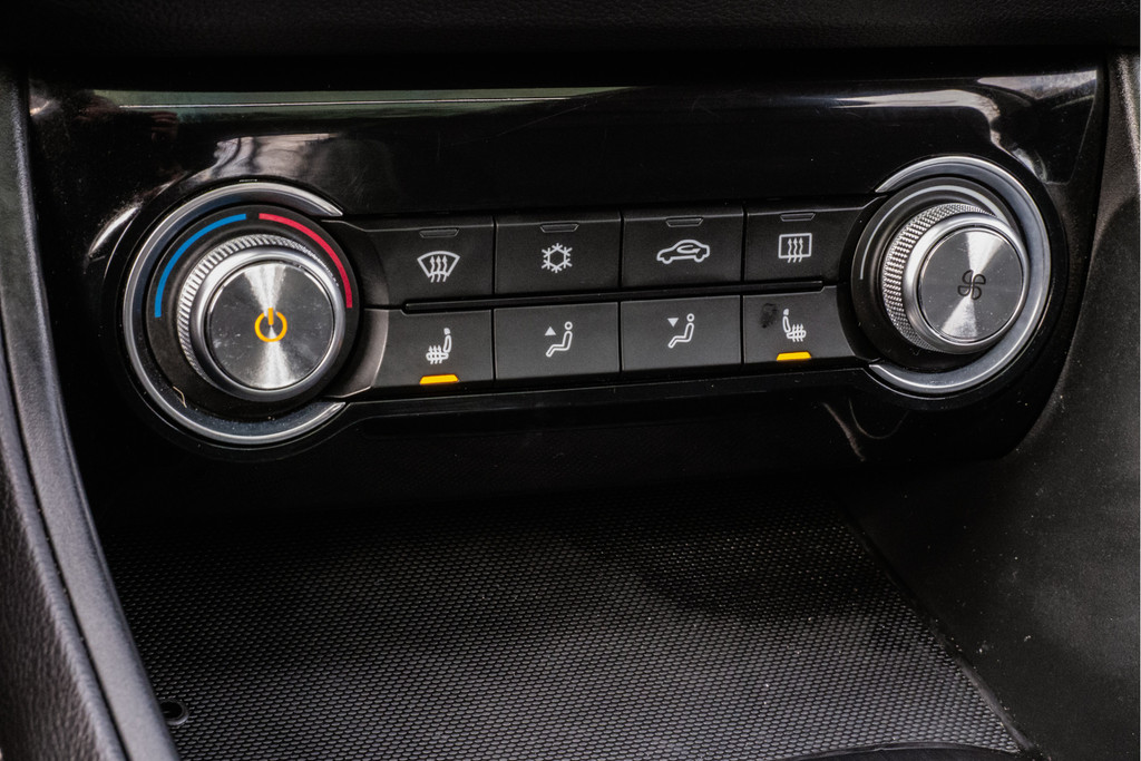 MG ZS-EV (K960XV) met abonnement