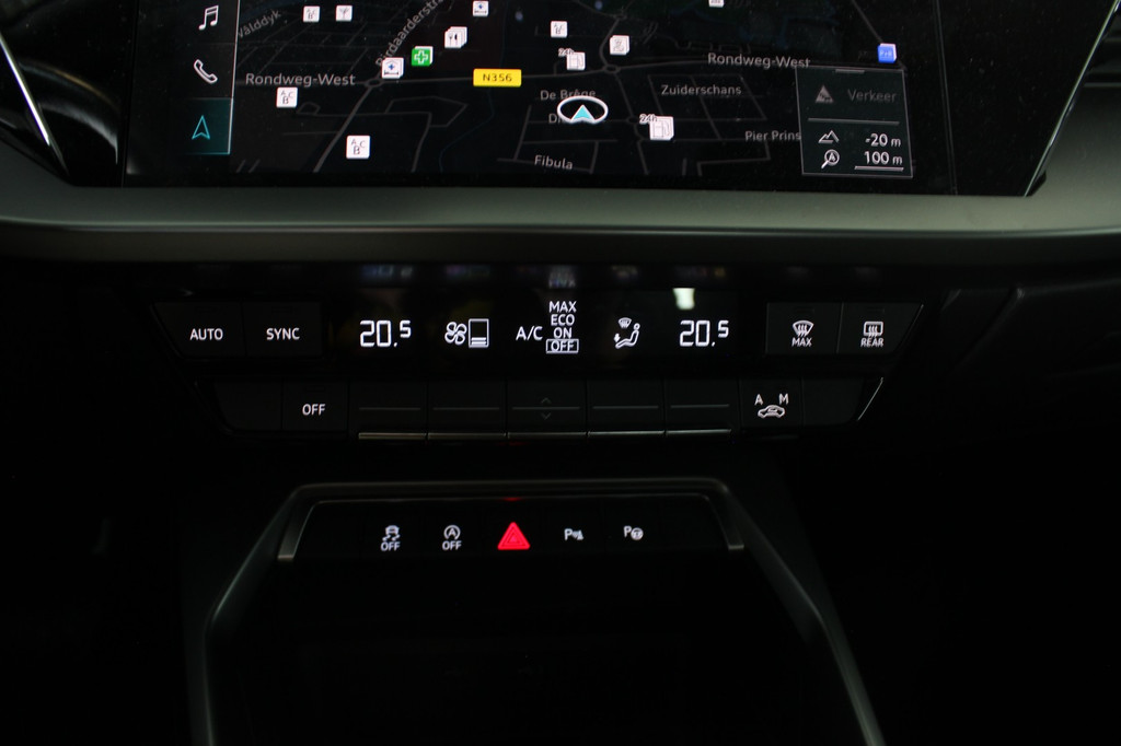 Audi A3 (R248ZF) met abonnement