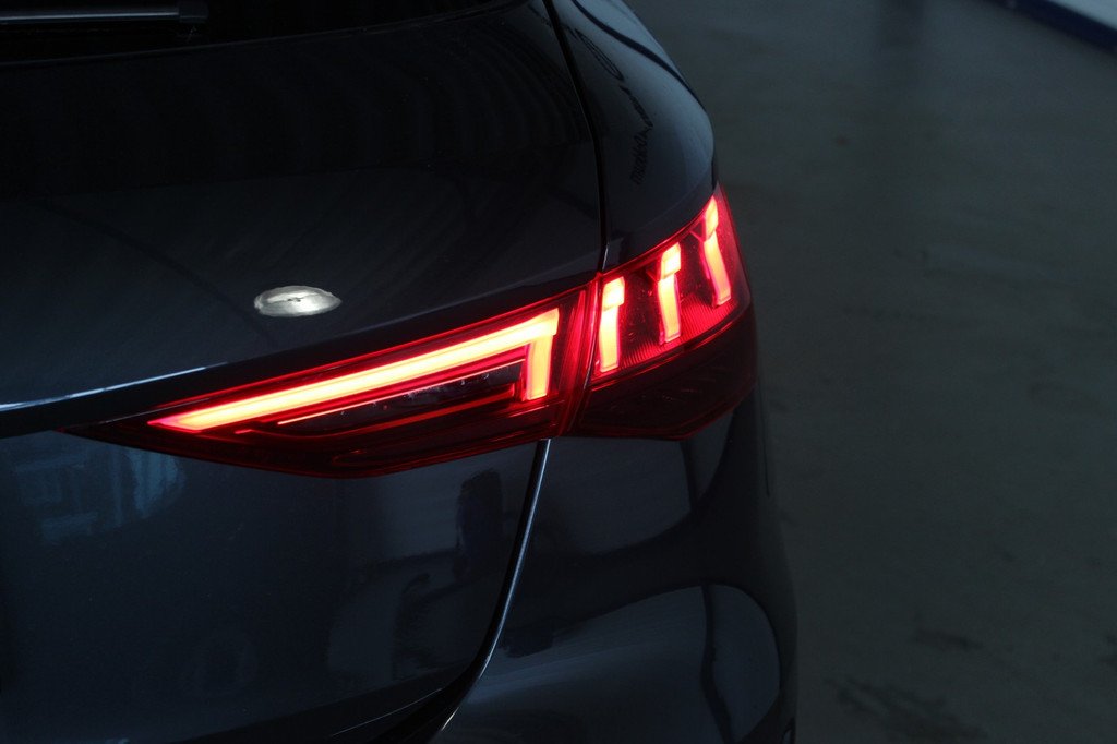 Audi A3 (R248ZF) met abonnement